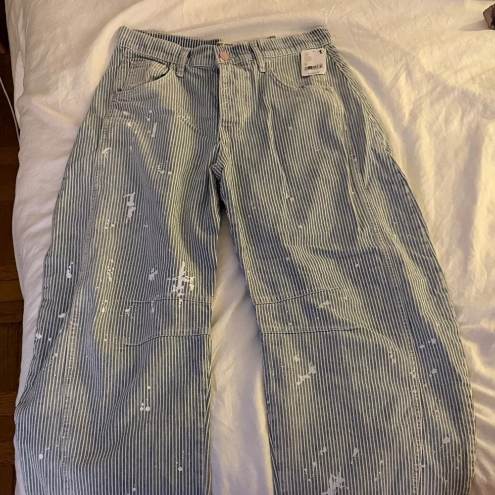 NWT Free people good luck mid rise stripe barrel jeans - Picture 5 of 7